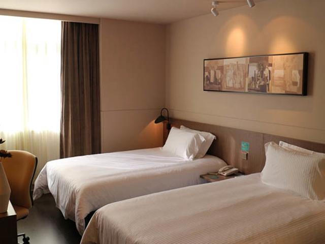 Jinjiang Inn Select Xining West Wusi Road New Hualian Square Extérieur photo